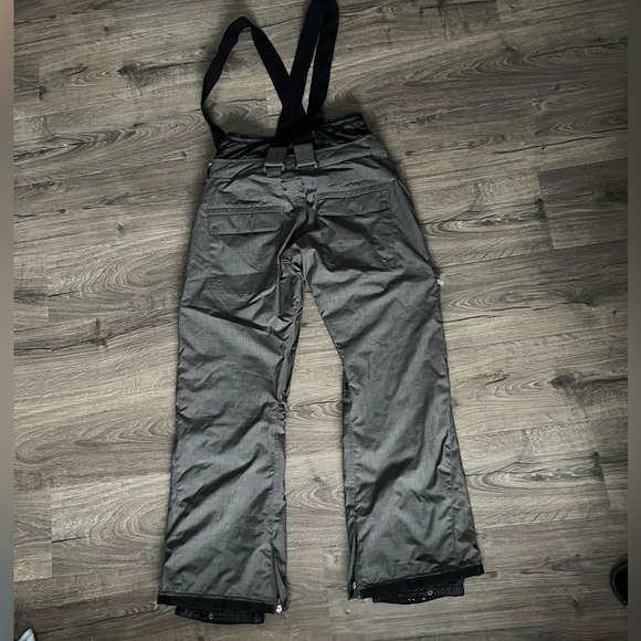 DC Exotex women’s snowboarding pants, size medium - Picture 6 of 7